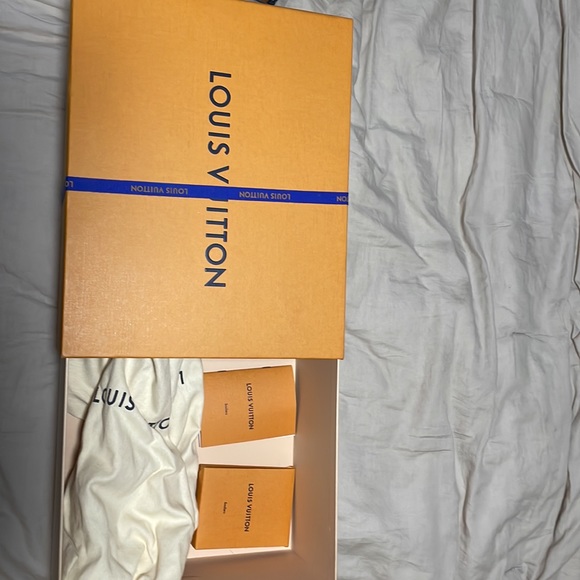 Authentic Louis Vuitton men shoe size 8 - Picture 9 of 9